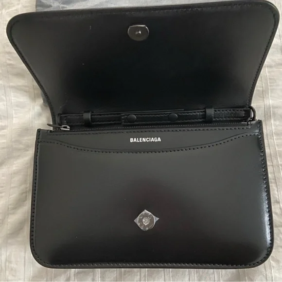 Balenciaga B bag wallet on chain - Picture 6 of 7